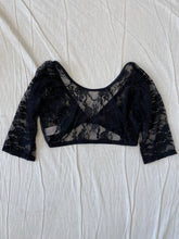 Lade das Bild in den Galerie-Viewer, Sleevey Wonders shrug: Size S
