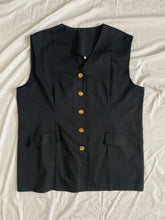 Load image into Gallery viewer, Retro vest: Size 20
