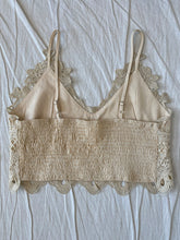Load image into Gallery viewer, Lace crop top: Size 12
