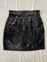 Lade das Bild in den Galerie-Viewer, Hyper skirt: Size 8
