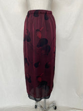 Load image into Gallery viewer, Lisa Law skirt: Size 12
