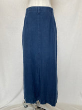 Load image into Gallery viewer, A.L skirt: Size 18
