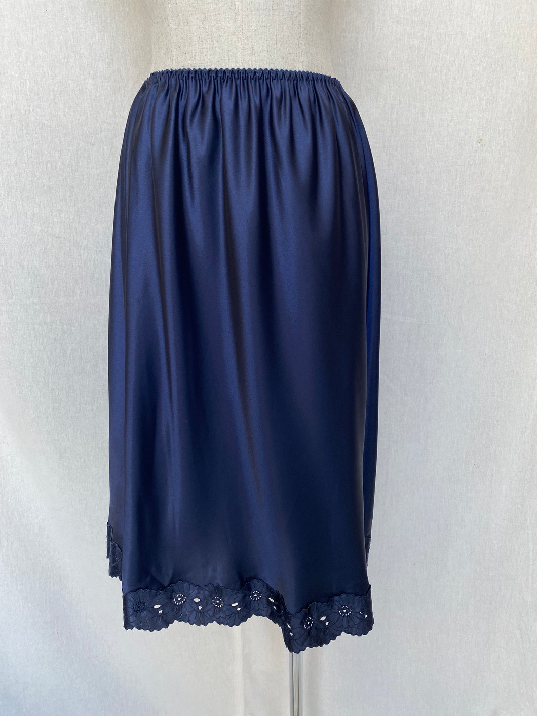 Marks & Spencer skirt: Size 20-22