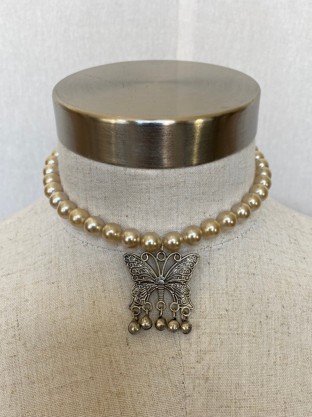 Pearl butterfly necklace