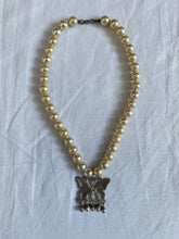 Load image into Gallery viewer, Pearl butterfly necklace
