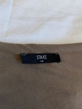 Load image into Gallery viewer, Staxs top: Size 14
