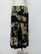 Lade das Bild in den Galerie-Viewer, Merric skirt: Size 16
