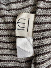 Load image into Gallery viewer, R and E top: Size M
