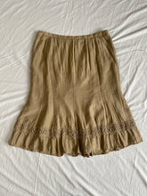 Load image into Gallery viewer, Kamiko skirt: Size 18
