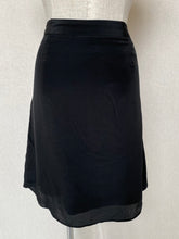 Load image into Gallery viewer, Witchery skirt: Size 14
