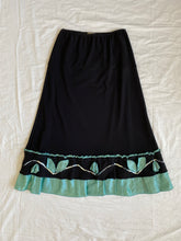 Load image into Gallery viewer, Cachet skirt: Size 10

