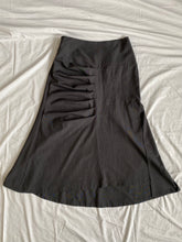 Lade das Bild in den Galerie-Viewer, Lisa Law skirt: Size 10
