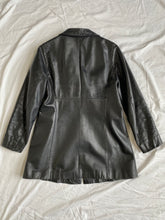 Load image into Gallery viewer, Venetti leather jacket: Size L
