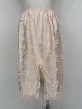 Cargar imagen en el visor de la galería, St Micheal skirt: Size 12-14

