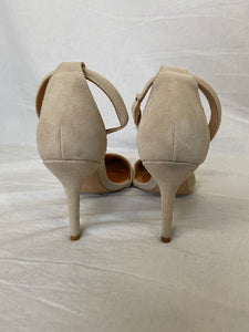 LA Tribe heels: Size 41