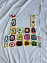Load image into Gallery viewer, Crochet crop top: Size 8
