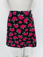 Load image into Gallery viewer, Dangerfield skirt: Size 14
