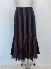 Load image into Gallery viewer, Grace Hill skirt: Size 16

