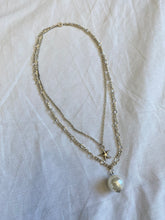 Load image into Gallery viewer, Starfish and pearl necklace
