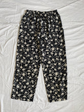 Load image into Gallery viewer, Blast Point pants: Size M
