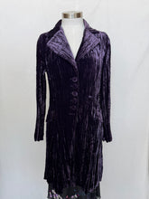 Load image into Gallery viewer, Velvet jacket: Size 12
