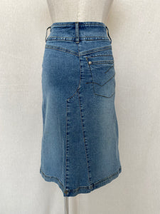 CDF skirt: Size 8