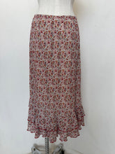 Load image into Gallery viewer, Garage skirt: Size 12
