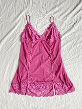 Load image into Gallery viewer, Perfects dress: Size 16
