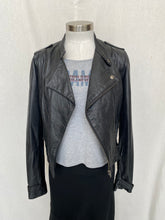 Load image into Gallery viewer, Jeanswest jacket: Size 8
