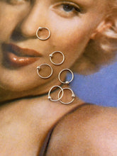 Cargar imagen en el visor de la galería, Silver nose ring- Small
