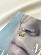 将图片加载到图库查看器，Silver septum ring
