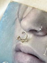 Load image into Gallery viewer, Silver septum ring
